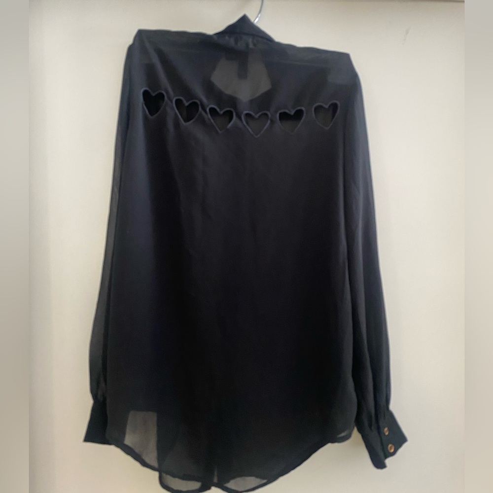 Woman’s sheer Black blouse - Picture 6 of 6